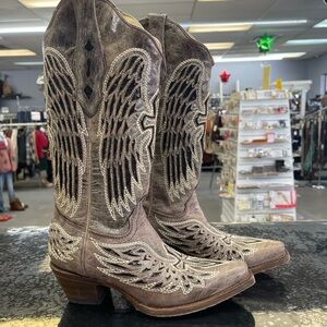 Corral Brown and Black Wing Embroidered Heeled Boots
